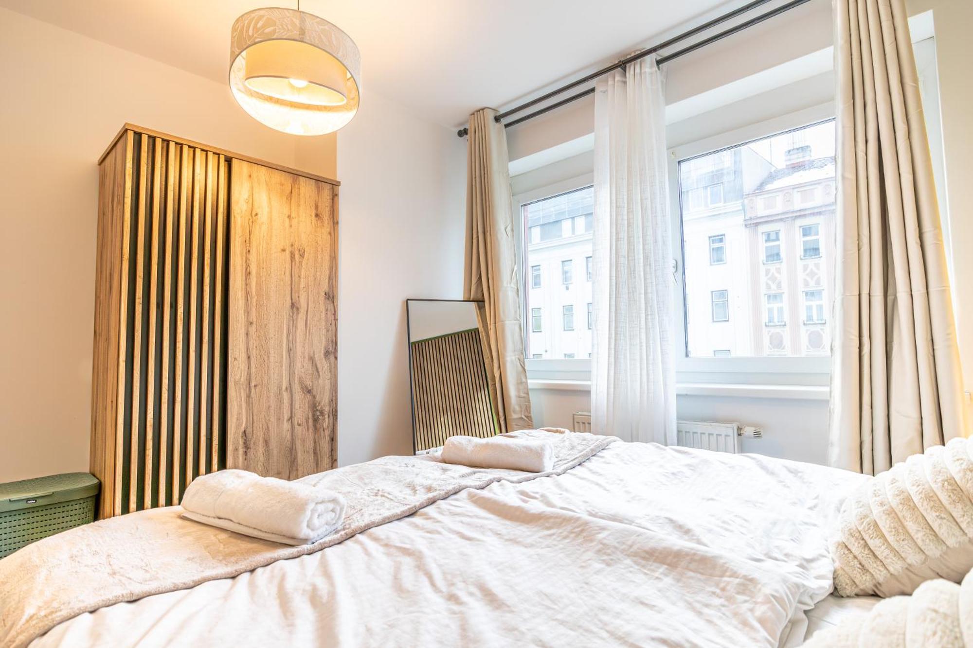 Apartment Charming 1br, Steps From Reumannplatz U1 Vienna